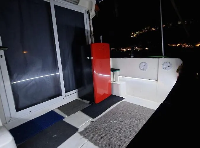 Sammy Sea Hotel en barco Sitges